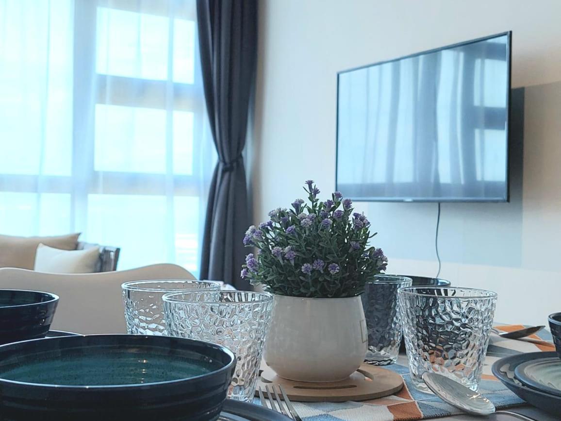 J'Stay Seaview Suite Jesselton Quay Kota Kinabalu Exterior foto